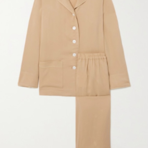 Sleeper "Party Pajamas" in Beige